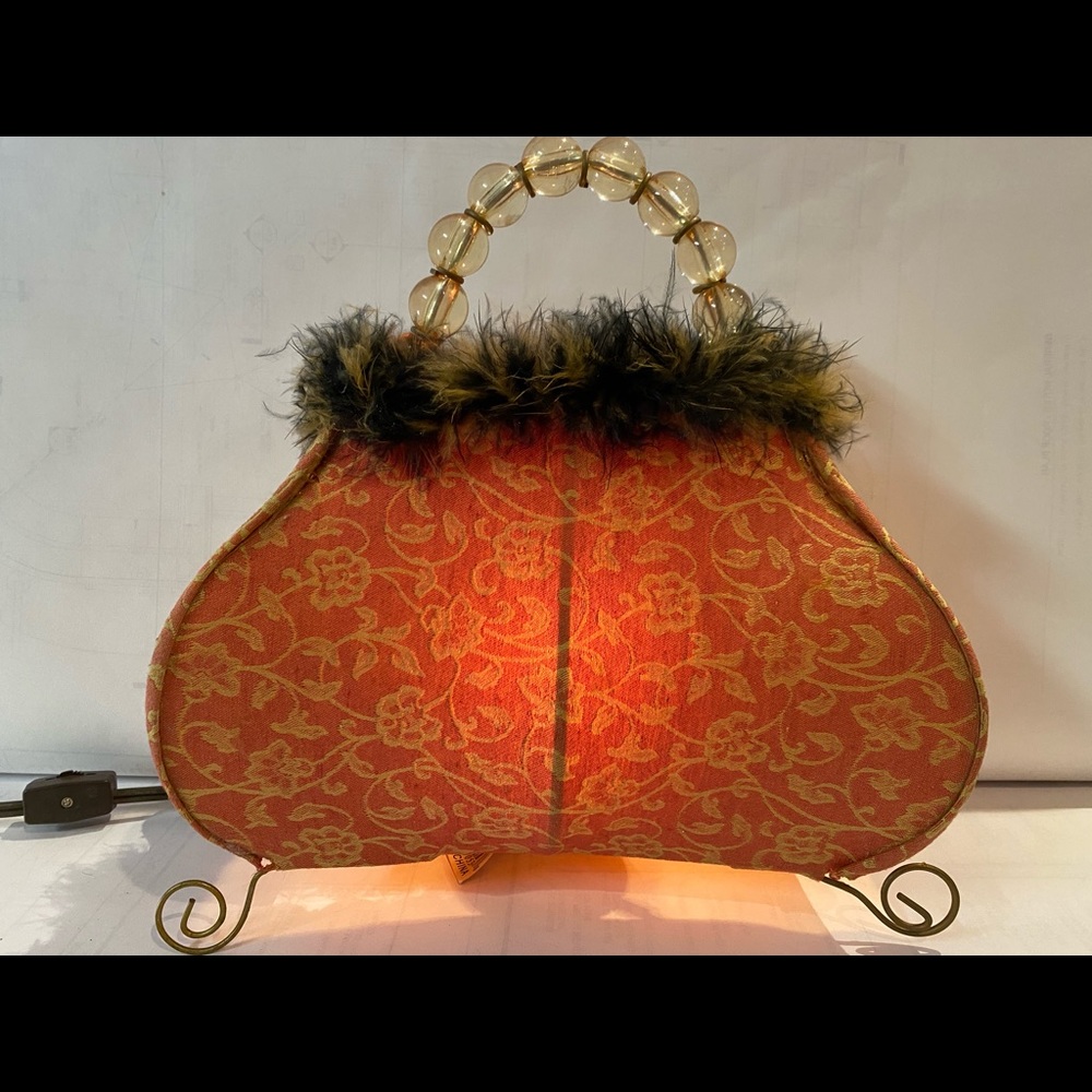 Hand Bag Lamp. Cute!